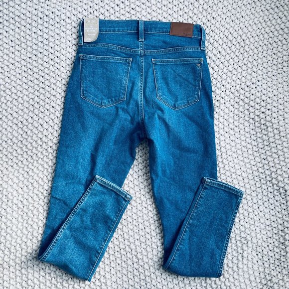 Madewell 26 10" High-Rise Skinny Jeans in Dewitt Wash Button TENCEL Denim MA981 - Picture 9 of 12